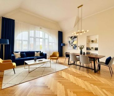 FERNBLICK! SCHÖNE DG-WOHNUNG + 2 BALKONE NAHE PRIVATKLINIK RUDOLFIN... - Foto 2