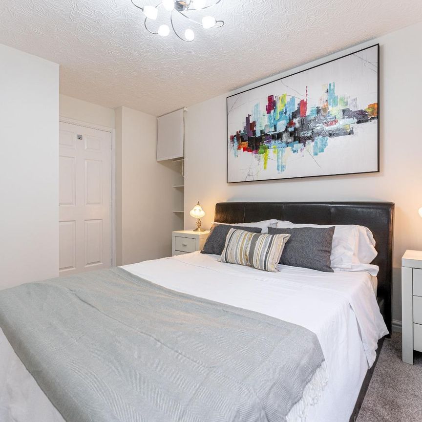 2 bed apartment to rent in New Road, Solihull, B91 - Photo 1