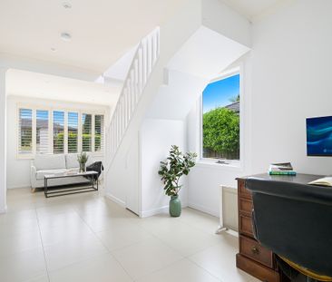 7 Wearden Road, Belrose NSW 2085 - House For Rent | Domain - Photo 2