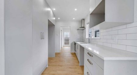 468B Massey Road, Māngere East - Photo 4