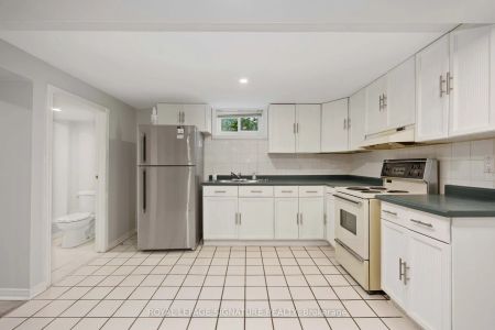 Property For Lease | E8487790 - Photo 5