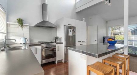 SUPERB LOCATION - Photo 5