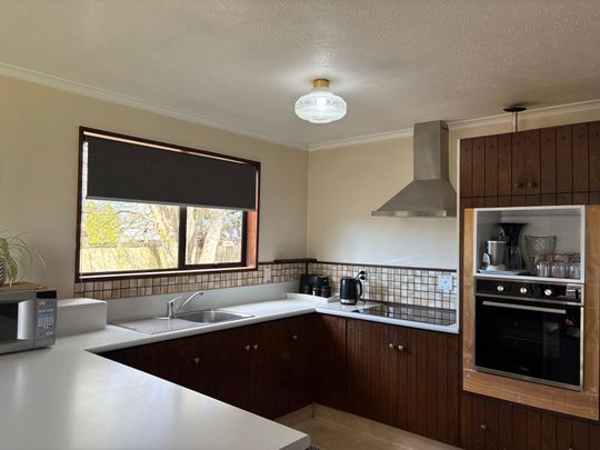 12 Cunliffe Rd - Photo 1