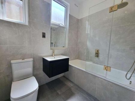 Uxbridge Road, Ealing, W5 - Photo 5