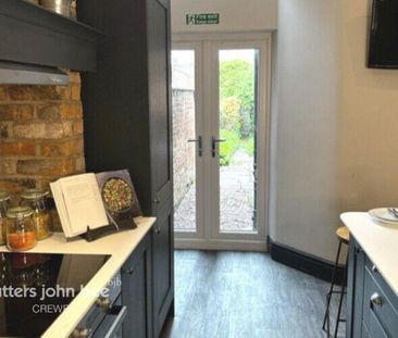 1 bedroom in a house share to rent - Photo 4