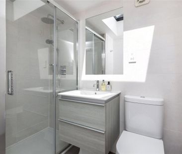 3 bedroom flat to rent - Photo 3