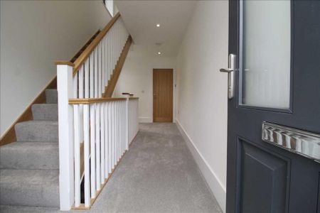 5 bedroom terraced house to rent - Photo 4