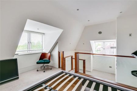 6 bedroom house in Hampstead Garden Suburb - Photo 4