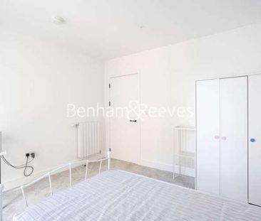 Pegler Square, Kidbrooke, SE3 - Photo 5