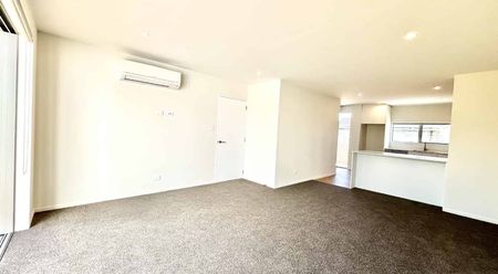 Stunning Property - Photo 3