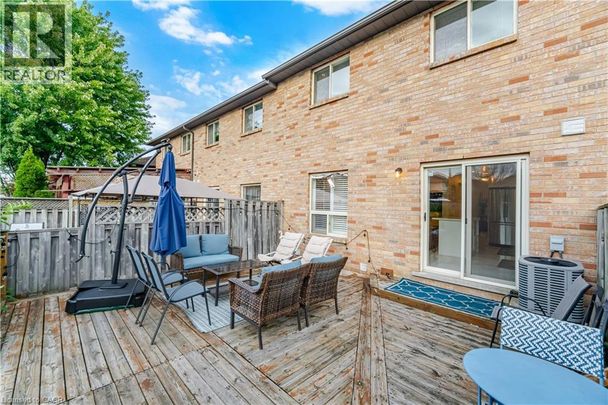 842 UPPER KENILWORTH Avenue, Hamilton, Ontario, L8T5A6 - Photo 1