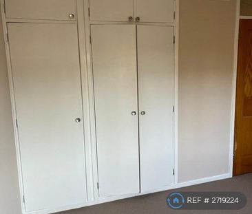 5 bedroom detached house to rent - Photo 4