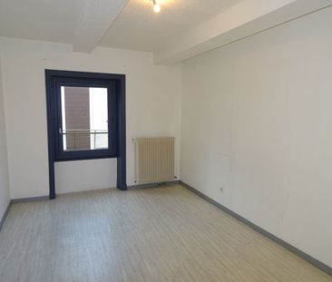 Location Appartement 3 pièces 73m² - Photo 3