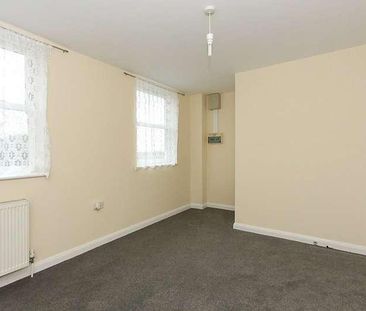 Tonge Road, Murston, Sittingbourne, Kent, ME10 - Photo 4
