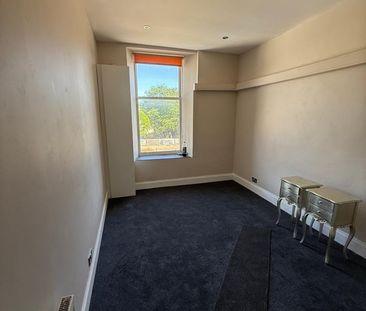 Room in a Shared Flat, Great Western Road, G4 - Photo 1