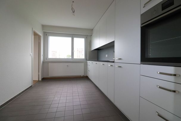 Am Lindenplatz - frisch renovierte 4-Zimmer-Wohnung im 6.OG - Foto 1