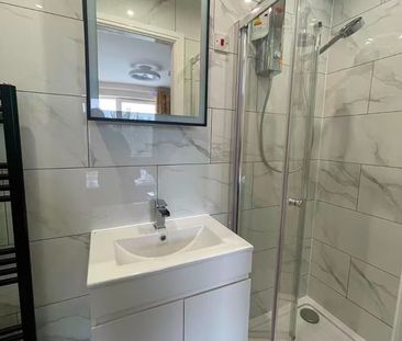 Room in a Shared House, Aspull Walk, M13 - Photo 6