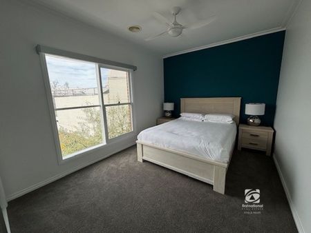 THE "ULTIMATE" APARTMENT! - Photo 3