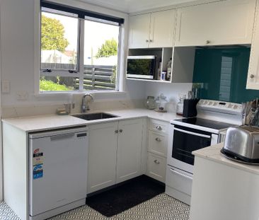 31 Cordelia Street, Stratford - Photo 6