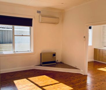 Neat & tidy 3 bedroom home. - Photo 1