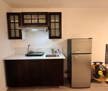 For Lease - 5745 Stanley Avenue Unit# Side bachelor, Niagara Falls,... - Photo 3