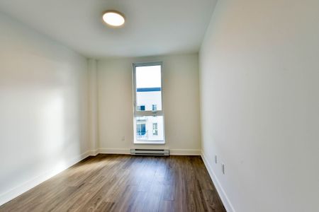 9675 Av. Papineau - Photo 2