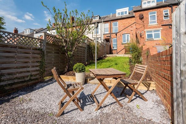 3 bedroom terraced house to rent - Photo 1