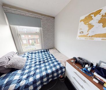 6 bedroom house to rent - Photo 4