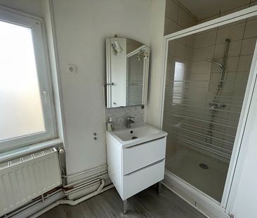 Location Appartement 4 pièces 85m² - Photo 4