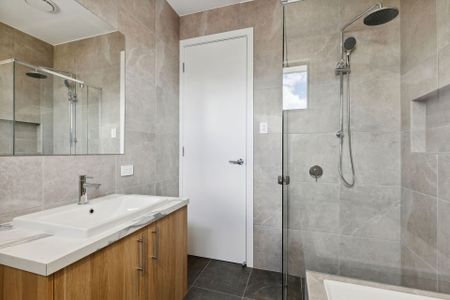 Stylish Residence in Prime Location - Photo 5