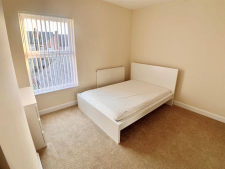 Hugh Road, STOKE, Coventry, CV3 - Photo 4