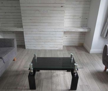 Bedroom Semi Detached House In Charminster, BH8 - Photo 2