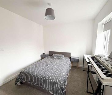 Thistle Place, Polegate - Photo 3