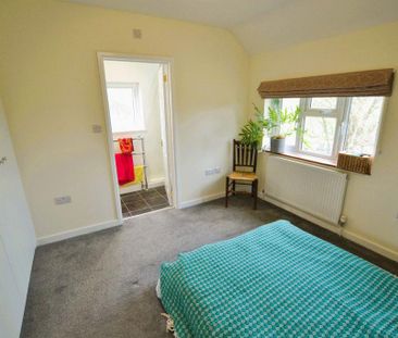 3 bedroom detached house to rent - Photo 3