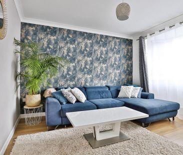 3 bedroom detached house to rent - Photo 2