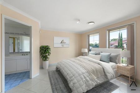 Discover your perfect family retreat, nestled in the heart of Casula! - Photo 3