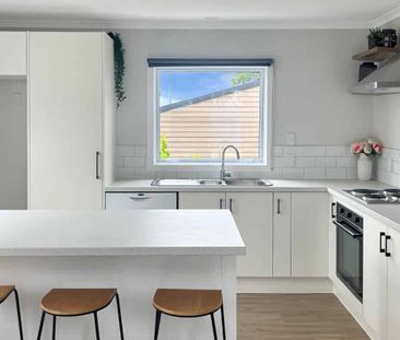 FEILDING - 3 BEDROOMS - Photo 3