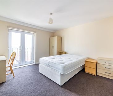 5 bed apartment to rent in Rialto Building, City Centre, NE1 - Photo 5