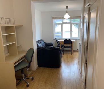 Studio Flat, Hendon, NW4 - Photo 4