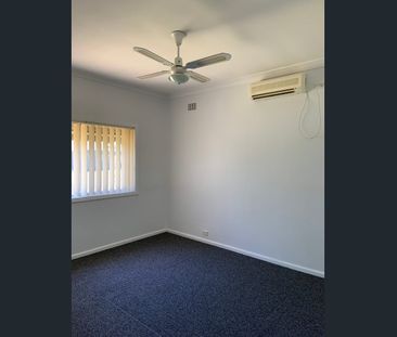 Modern Comfort & Great Convenience in the Heart of Campbelltown 3 B... - Photo 6