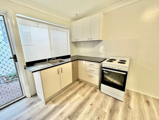 Private Studio Living Ideal for Singles! - Photo 1