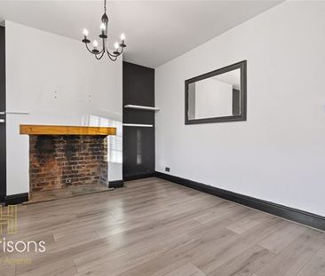 Plodder Lane, Farnworth, Bolton - Photo 1