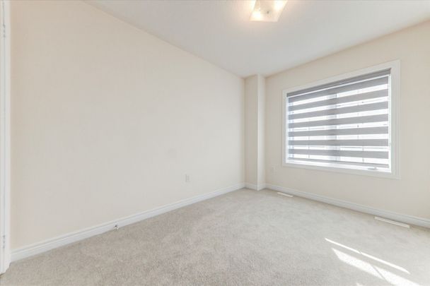 For Lease - 2077 Horace Duncan Crescent, Oshawa, Ontario - Photo 1