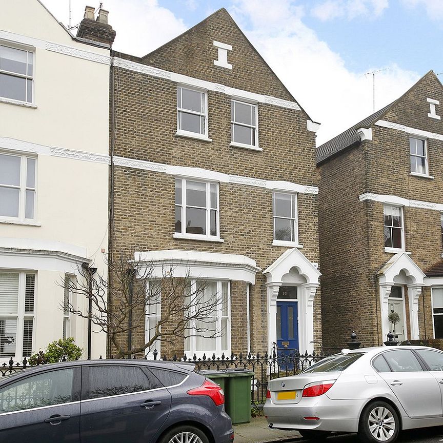 Beautiful 3/4 Bedroom Maisonette to Rent in Blackheath - Photo 1