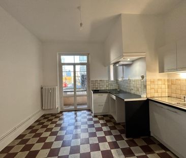 Location Appartement 3 pièces 106m² CHAMBERY 73000 - Photo 5