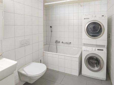 Zentral gelegene 3.5-Zimmer-Wohnung in Biel - Photo 2