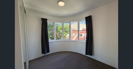 Unfurnished One Bedroom Apartment - Photo 4