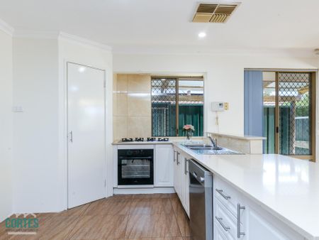 7 Well Pl, Bibra Lake WA 6163 - House For Rent | Domain - Photo 5