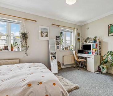 4 bedroom terraced house to rent - Photo 1