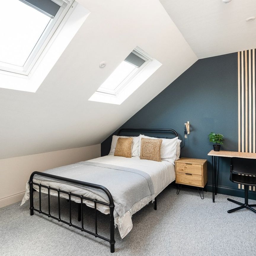 Room in a Shared House, Gloucester Road, BS7 - Photo 1